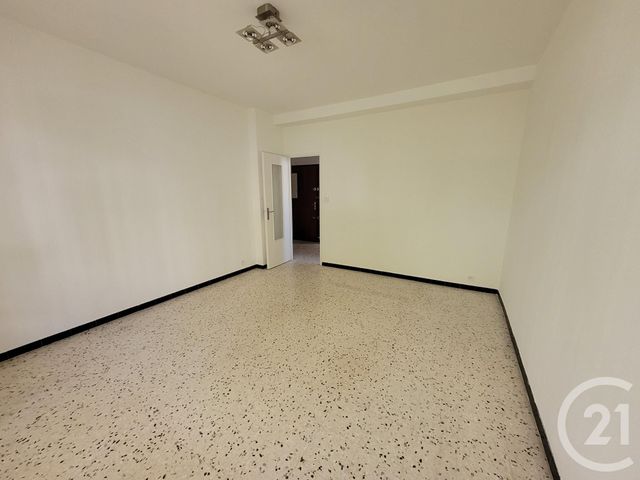 Appartement T2 &agrave; louer - 2 pi&egrave;ces - 49,84 m2 - Toulon - 83 - PROVENCE-ALPES-COTE-D-AZUR