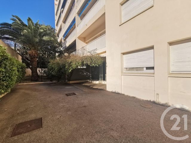 Appartement T2 &agrave; louer - 2 pi&egrave;ces - 49,84 m2 - Toulon - 83 - PROVENCE-ALPES-COTE-D-AZUR