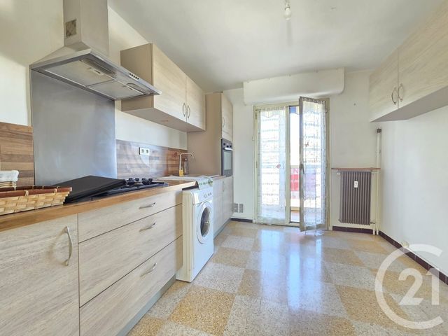 Appartement F4 &agrave; vendre - 4 pi&egrave;ces - 76,02 m2 - Toulon - 83 - PROVENCE-ALPES-COTE-D-AZUR