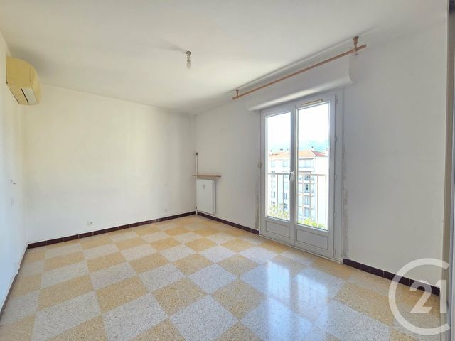 Appartement F4 &agrave; vendre - 4 pi&egrave;ces - 76,02 m2 - Toulon - 83 - PROVENCE-ALPES-COTE-D-AZUR