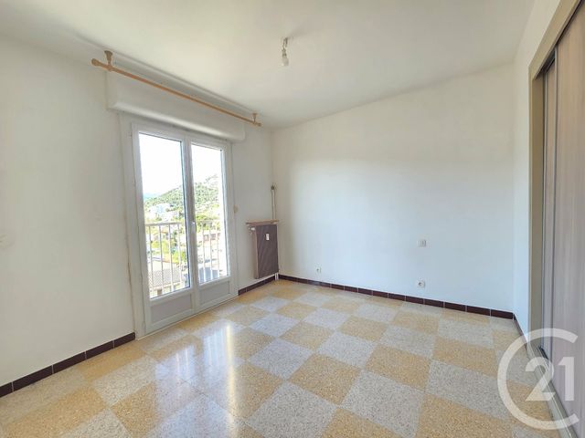 Appartement F4 &agrave; vendre - 4 pi&egrave;ces - 76,02 m2 - Toulon - 83 - PROVENCE-ALPES-COTE-D-AZUR