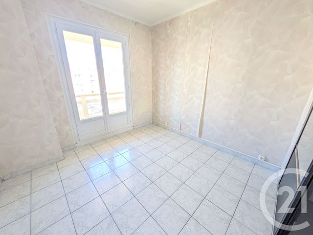 Appartement T4 &agrave; vendre - 4 pi&egrave;ces - 65,56 m2 - Toulon - 83 - PROVENCE-ALPES-COTE-D-AZUR