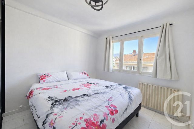 Appartement F4 &agrave; vendre - 4 pi&egrave;ces - 60 m2 - Toulon - 83 - PROVENCE-ALPES-COTE-D-AZUR