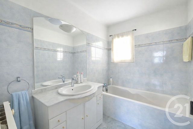 Appartement F4 &agrave; vendre - 4 pi&egrave;ces - 60 m2 - Toulon - 83 - PROVENCE-ALPES-COTE-D-AZUR