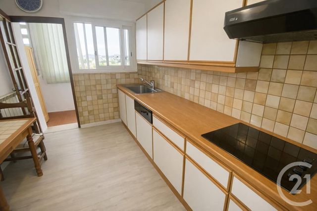 Appartement F3 &agrave; vendre - 3 pi&egrave;ces - 70 m2 - La Seyne Sur Mer - 83 - PROVENCE-ALPES-COTE-D-AZUR