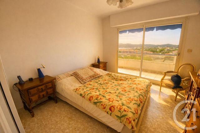 Appartement F3 &agrave; vendre - 3 pi&egrave;ces - 70 m2 - La Seyne Sur Mer - 83 - PROVENCE-ALPES-COTE-D-AZUR