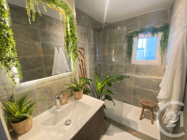 Appartement F3 &agrave; vendre - 3 pi&egrave;ces - 60 m2 - Toulon - 83 - PROVENCE-ALPES-COTE-D-AZUR