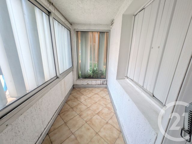 Appartement T3 &agrave; vendre - 3 pi&egrave;ces - 64,84 m2 - Toulon - 83 - PROVENCE-ALPES-COTE-D-AZUR