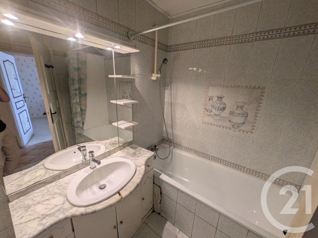 Appartement T3 &agrave; vendre - 3 pi&egrave;ces - 64,84 m2 - Toulon - 83 - PROVENCE-ALPES-COTE-D-AZUR