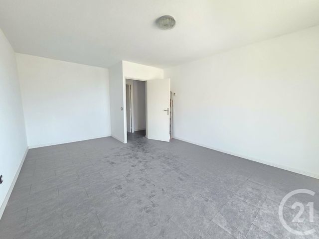 Appartement T3 &agrave; vendre - 3 pi&egrave;ces - 64,32 m2 - Toulon - 83 - PROVENCE-ALPES-COTE-D-AZUR