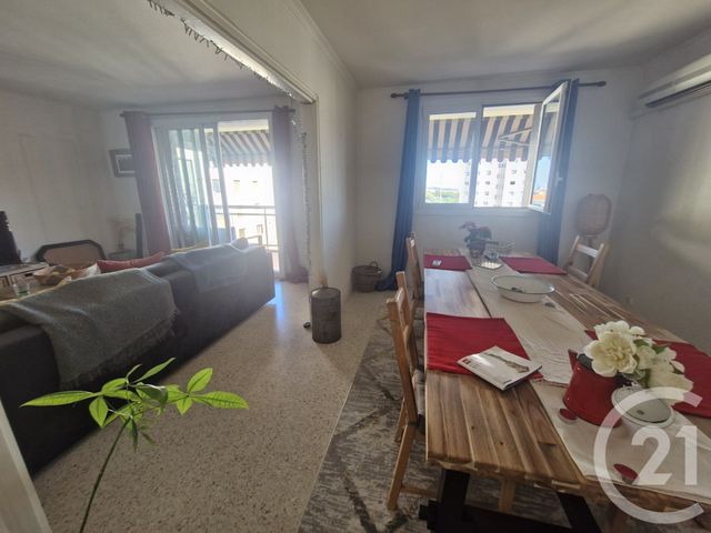 Appartement F5 &agrave; louer - 5 pi&egrave;ces - 101,60 m2 - Toulon - 83 - PROVENCE-ALPES-COTE-D-AZUR
