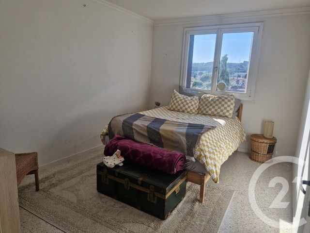 Appartement F5 &agrave; louer - 5 pi&egrave;ces - 101,60 m2 - Toulon - 83 - PROVENCE-ALPES-COTE-D-AZUR