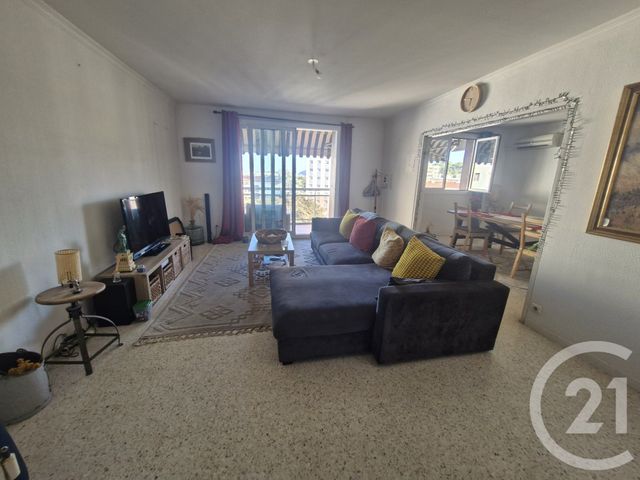 Appartement F5 &agrave; louer - 5 pi&egrave;ces - 101,60 m2 - Toulon - 83 - PROVENCE-ALPES-COTE-D-AZUR