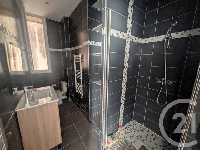 Appartement T4 &agrave; vendre - 4 pi&egrave;ces - 73,25 m2 - Toulon - 83 - PROVENCE-ALPES-COTE-D-AZUR