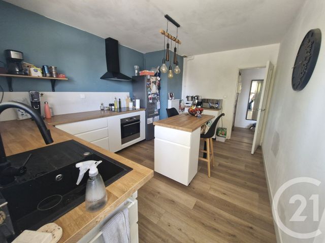 Appartement F2 &agrave; louer - 2 pi&egrave;ces - 52 m2 - Toulon - 83 - PROVENCE-ALPES-COTE-D-AZUR