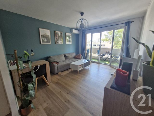 Appartement F2 &agrave; louer - 2 pi&egrave;ces - 52 m2 - Toulon - 83 - PROVENCE-ALPES-COTE-D-AZUR