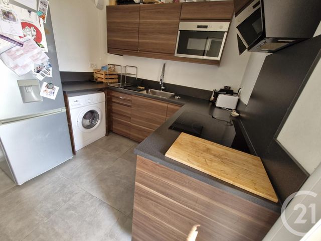 Appartement &agrave; louer - 2 pi&egrave;ces - 47,51 m2 - Toulon - 83 - PROVENCE-ALPES-COTE-D-AZUR
