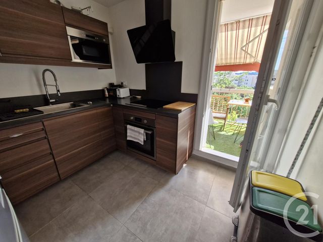 Appartement &agrave; louer - 2 pi&egrave;ces - 47,51 m2 - Toulon - 83 - PROVENCE-ALPES-COTE-D-AZUR