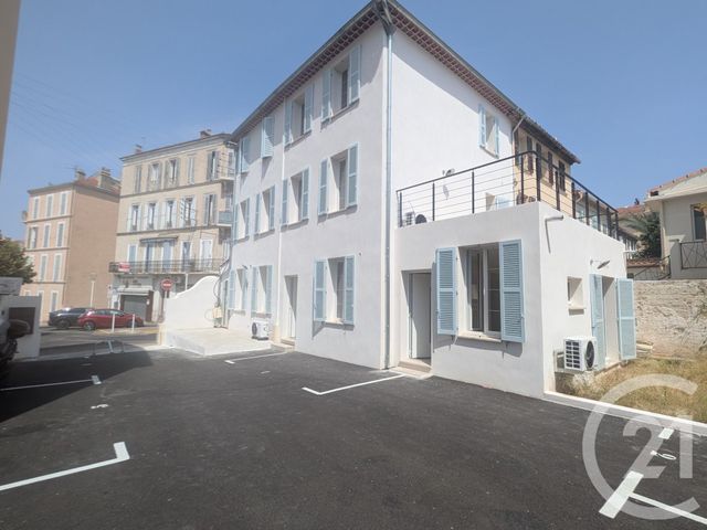 Appartement Studio &agrave; vendre - 1 pi&egrave;ce - 21,80 m2 - Toulon - 83 - PROVENCE-ALPES-COTE-D-AZUR
