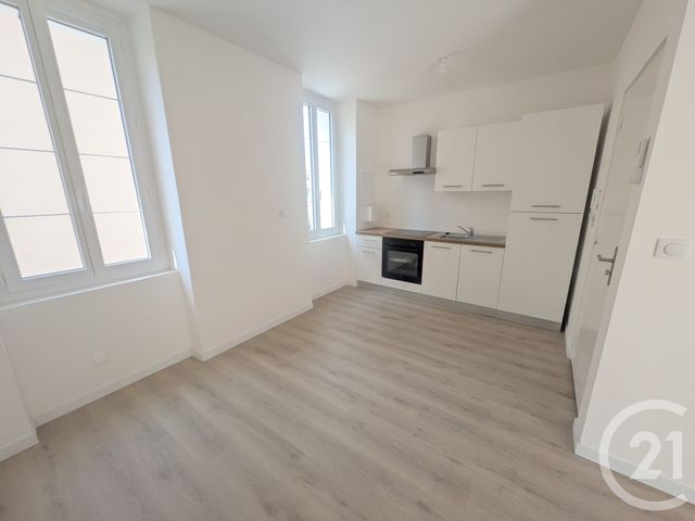 Appartement Studio &agrave; vendre - 1 pi&egrave;ce - 21,80 m2 - Toulon - 83 - PROVENCE-ALPES-COTE-D-AZUR