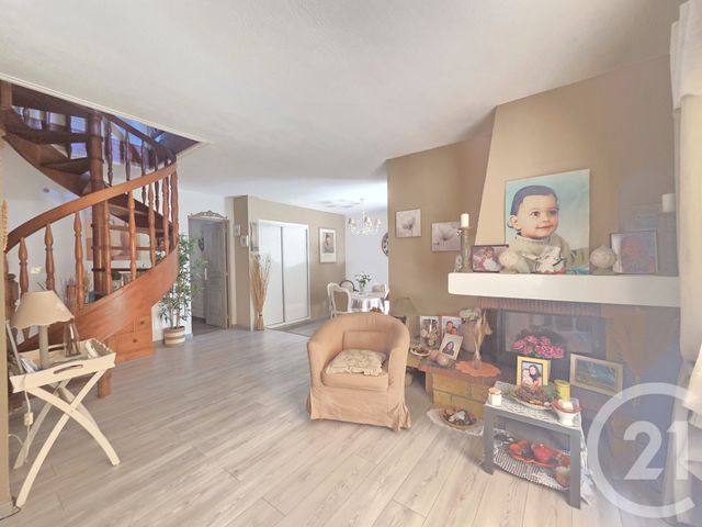 Maison &agrave; vendre - 4 pi&egrave;ces - 120 m2 - La Farlede - 83 - PROVENCE-ALPES-COTE-D-AZUR