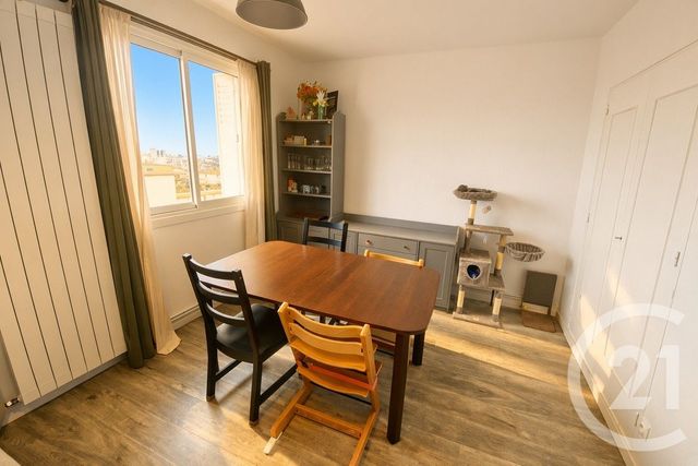 Appartement F4 &agrave; vendre - 4 pi&egrave;ces - 57,83 m2 - Toulon - 83 - PROVENCE-ALPES-COTE-D-AZUR
