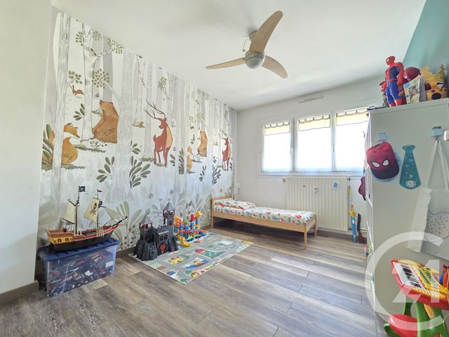 Appartement F4 &agrave; vendre - 4 pi&egrave;ces - 77,60 m2 - Toulon - 83 - PROVENCE-ALPES-COTE-D-AZUR