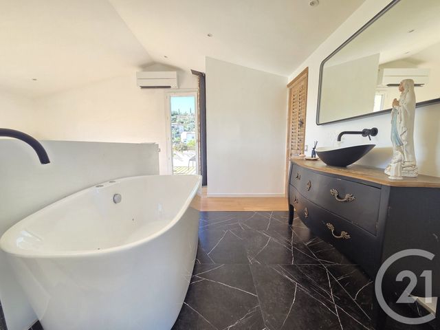 Maison &agrave; vendre - 5 pi&egrave;ces - 123 m2 - Ollioules - 83 - PROVENCE-ALPES-COTE-D-AZUR