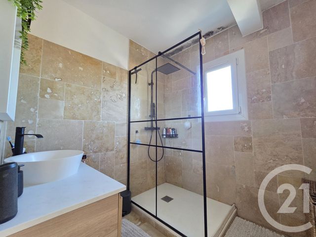Appartement F4 &agrave; vendre - 4 pi&egrave;ces - 82 m2 - Toulon - 83 - PROVENCE-ALPES-COTE-D-AZUR