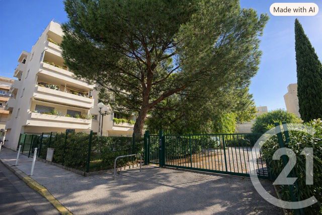 Appartement F3 &agrave; vendre - 3 pi&egrave;ces - 73 m2 - Toulon - 83 - PROVENCE-ALPES-COTE-D-AZUR
