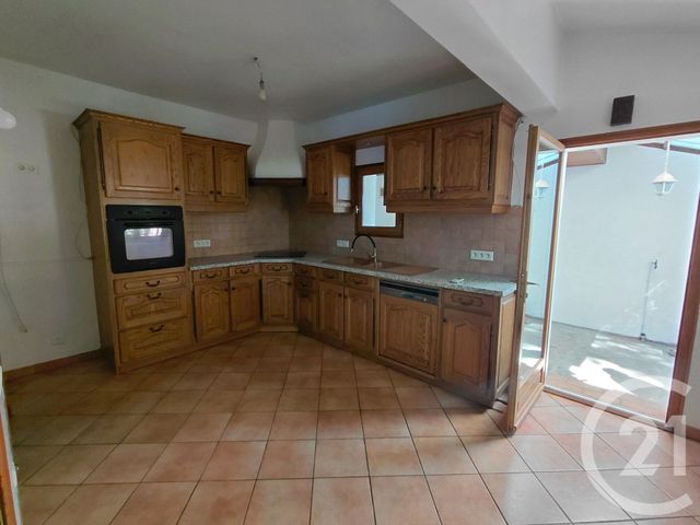Maison &agrave; louer - 4 pi&egrave;ces - 97,76 m2 - Toulon - 83 - PROVENCE-ALPES-COTE-D-AZUR