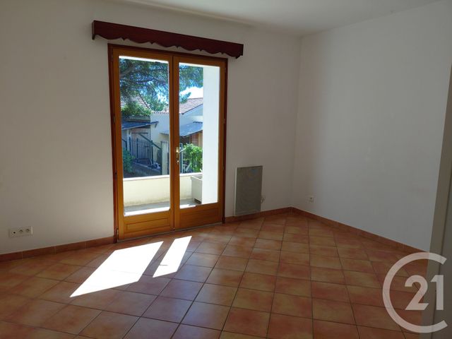 Maison &agrave; louer - 4 pi&egrave;ces - 97,76 m2 - Toulon - 83 - PROVENCE-ALPES-COTE-D-AZUR