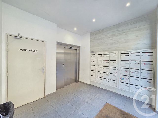 Appartement F2 &agrave; vendre - 2 pi&egrave;ces - 39,03 m2 - La Seyne Sur Mer - 83 - PROVENCE-ALPES-COTE-D-AZUR