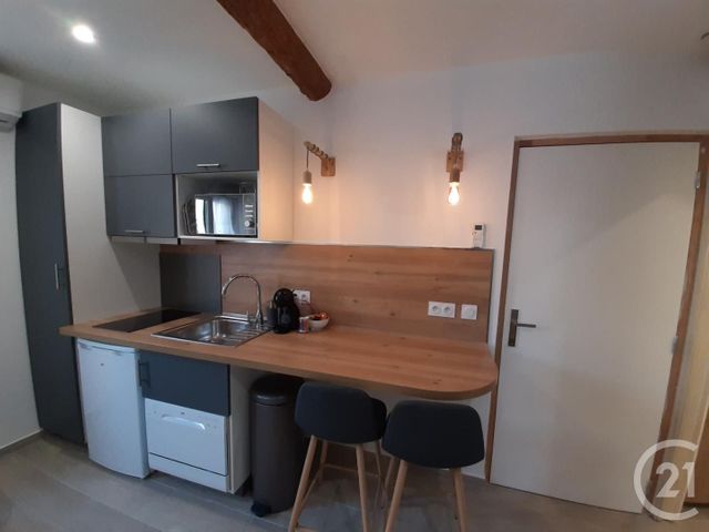 Appartement Studio &agrave; louer - 1 pi&egrave;ce - 17 m2 - Toulon - 83 - PROVENCE-ALPES-COTE-D-AZUR