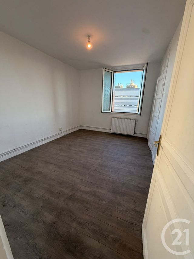 Appartement T3 &agrave; vendre - 3 pi&egrave;ces - 62,90 m2 - Toulon - 83 - PROVENCE-ALPES-COTE-D-AZUR