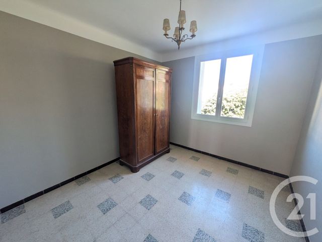 Appartement T5 &agrave; vendre - 5 pi&egrave;ces - 83,36 m2 - Toulon - 83 - PROVENCE-ALPES-COTE-D-AZUR