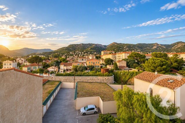 Appartement F4 &agrave; vendre - 4 pi&egrave;ces - 76 m2 - Toulon - 83 - PROVENCE-ALPES-COTE-D-AZUR