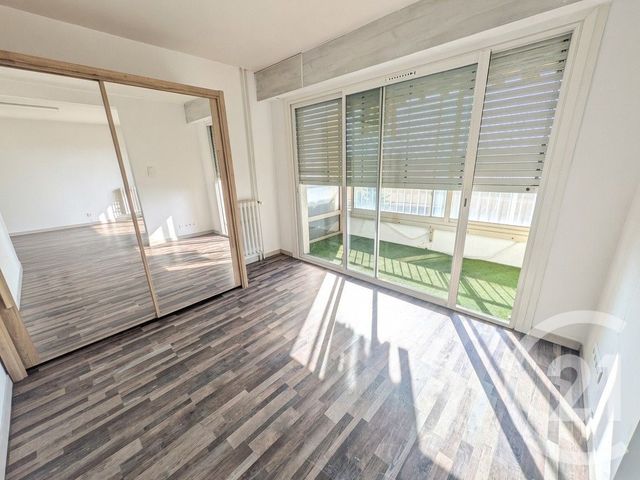 Appartement &agrave; vendre - 4 pi&egrave;ces - 73 m2 - Toulon - 83 - PROVENCE-ALPES-COTE-D-AZUR