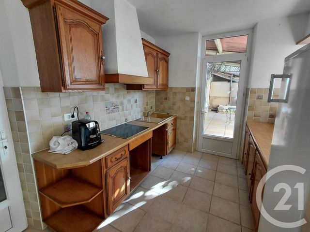 Appartement F5 &agrave; louer - 5 pi&egrave;ces - 74 m2 - Toulon - 83 - PROVENCE-ALPES-COTE-D-AZUR