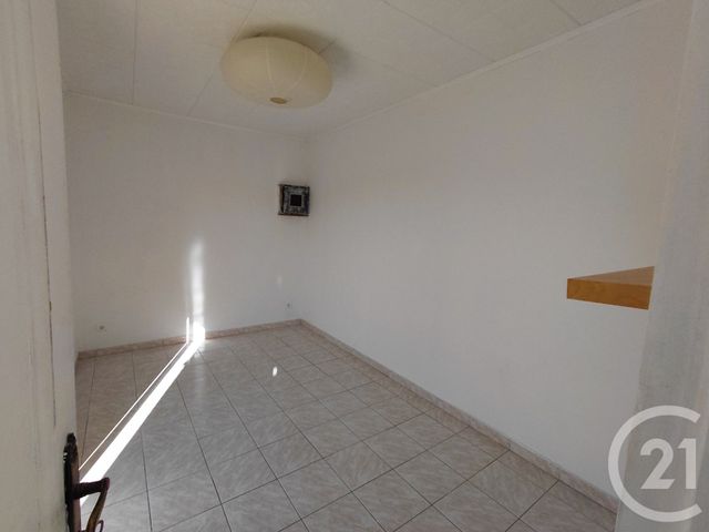 Appartement F5 &agrave; louer - 5 pi&egrave;ces - 74 m2 - Toulon - 83 - PROVENCE-ALPES-COTE-D-AZUR