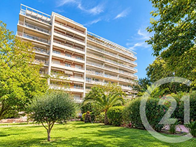 Appartement F3 &agrave; vendre - 3 pi&egrave;ces - 75,43 m2 - Toulon - 83 - PROVENCE-ALPES-COTE-D-AZUR