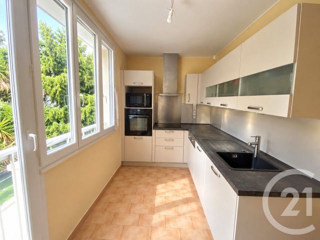 Appartement T5 &agrave; vendre - 5 pi&egrave;ces - 81,75 m2 - Toulon - 83 - PROVENCE-ALPES-COTE-D-AZUR