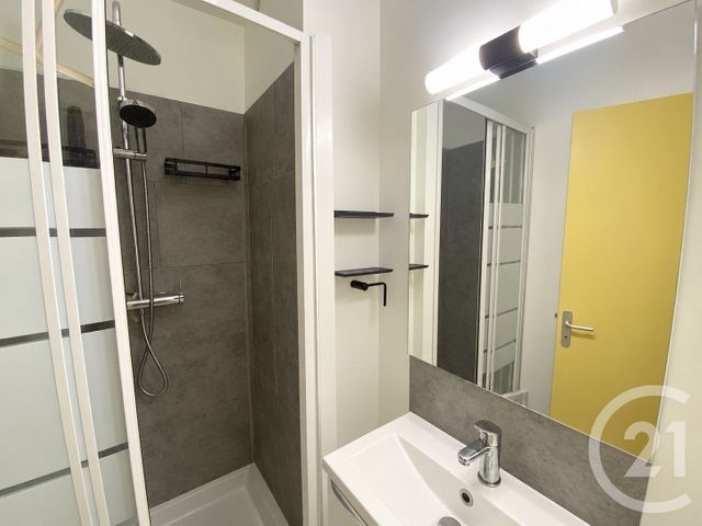Appartement T5 &agrave; vendre - 5 pi&egrave;ces - 81,75 m2 - Toulon - 83 - PROVENCE-ALPES-COTE-D-AZUR