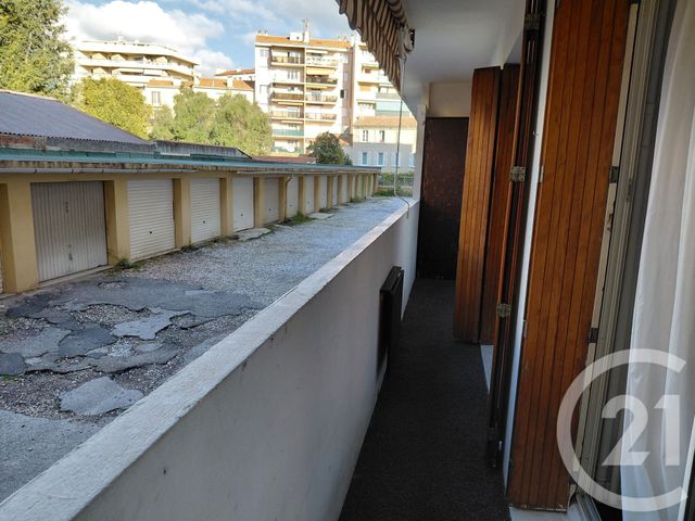 Appartement F3 &agrave; louer - 3 pi&egrave;ces - 56 m2 - Toulon - 83 - PROVENCE-ALPES-COTE-D-AZUR