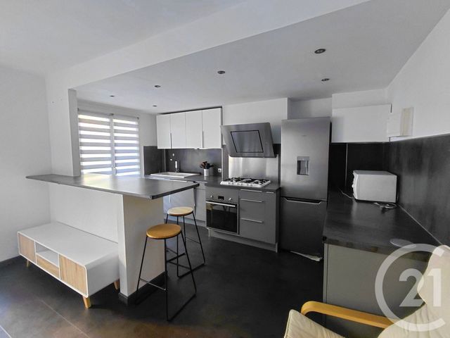 Appartement F3 &agrave; louer - 3 pi&egrave;ces - 56 m2 - Toulon - 83 - PROVENCE-ALPES-COTE-D-AZUR