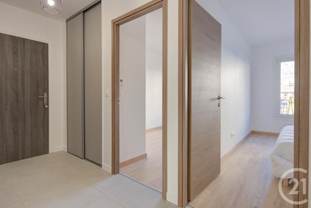 Appartement &agrave; louer - 3 pi&egrave;ces - 65,75 m2 - Sallanches - 74 - RHONE-ALPES