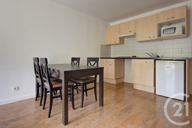 Appartement T2 &agrave; louer - 2 pi&egrave;ces - 37,25 m2 - Sallanches - 74 - RHONE-ALPES
