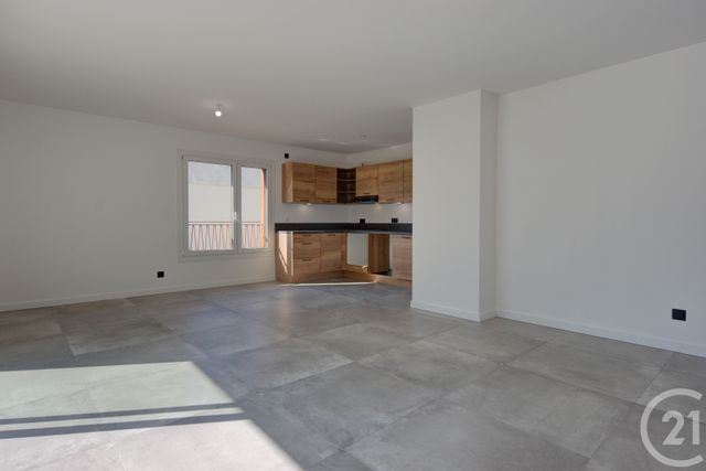 Appartement F4 &agrave; louer - 4 pi&egrave;ces - 87,92 m2 - Sallanches - 74 - RHONE-ALPES