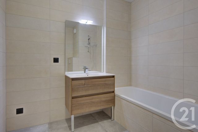 Appartement F4 &agrave; louer - 4 pi&egrave;ces - 87,92 m2 - Sallanches - 74 - RHONE-ALPES