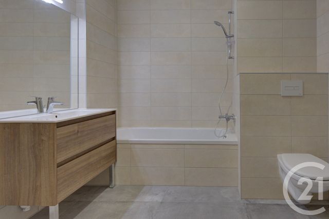 Appartement F4 &agrave; louer - 4 pi&egrave;ces - 87,92 m2 - Sallanches - 74 - RHONE-ALPES